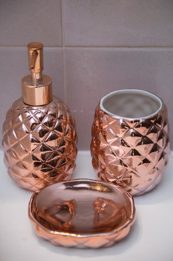 فندق Boutique 23 Douăzeci şi Trei August المظهر الخارجي الصورة