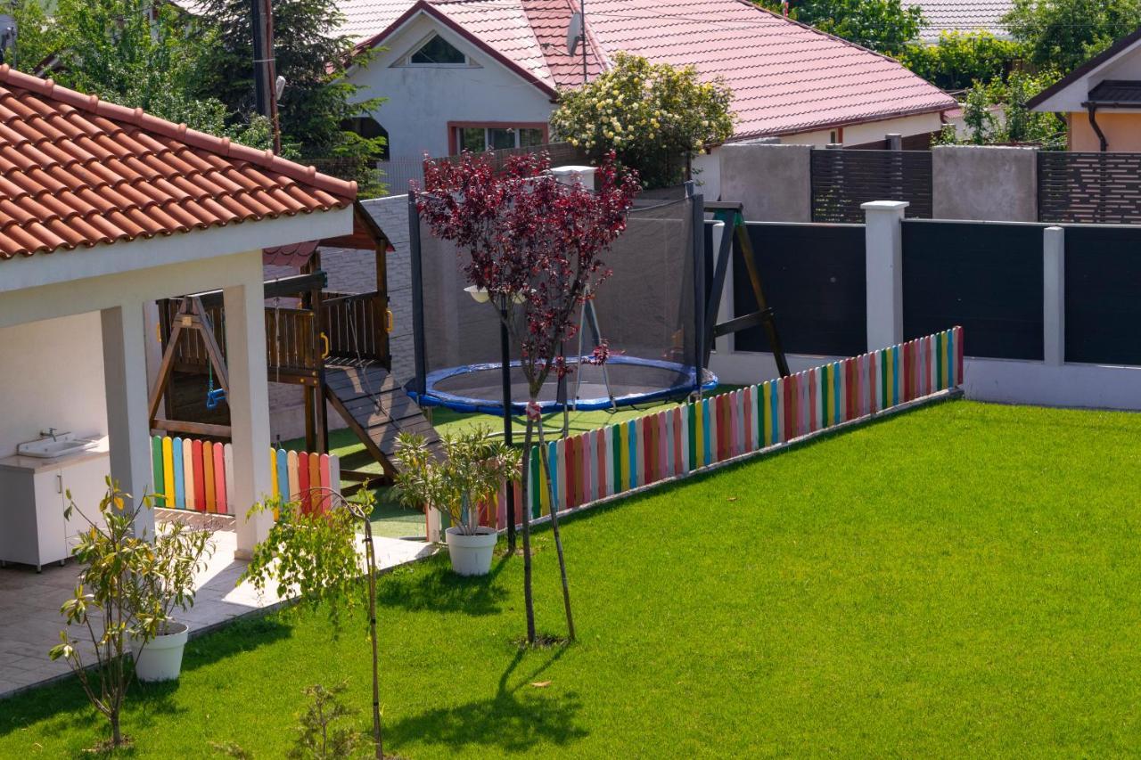 فندق Boutique 23 Douăzeci şi Trei August المظهر الخارجي الصورة
